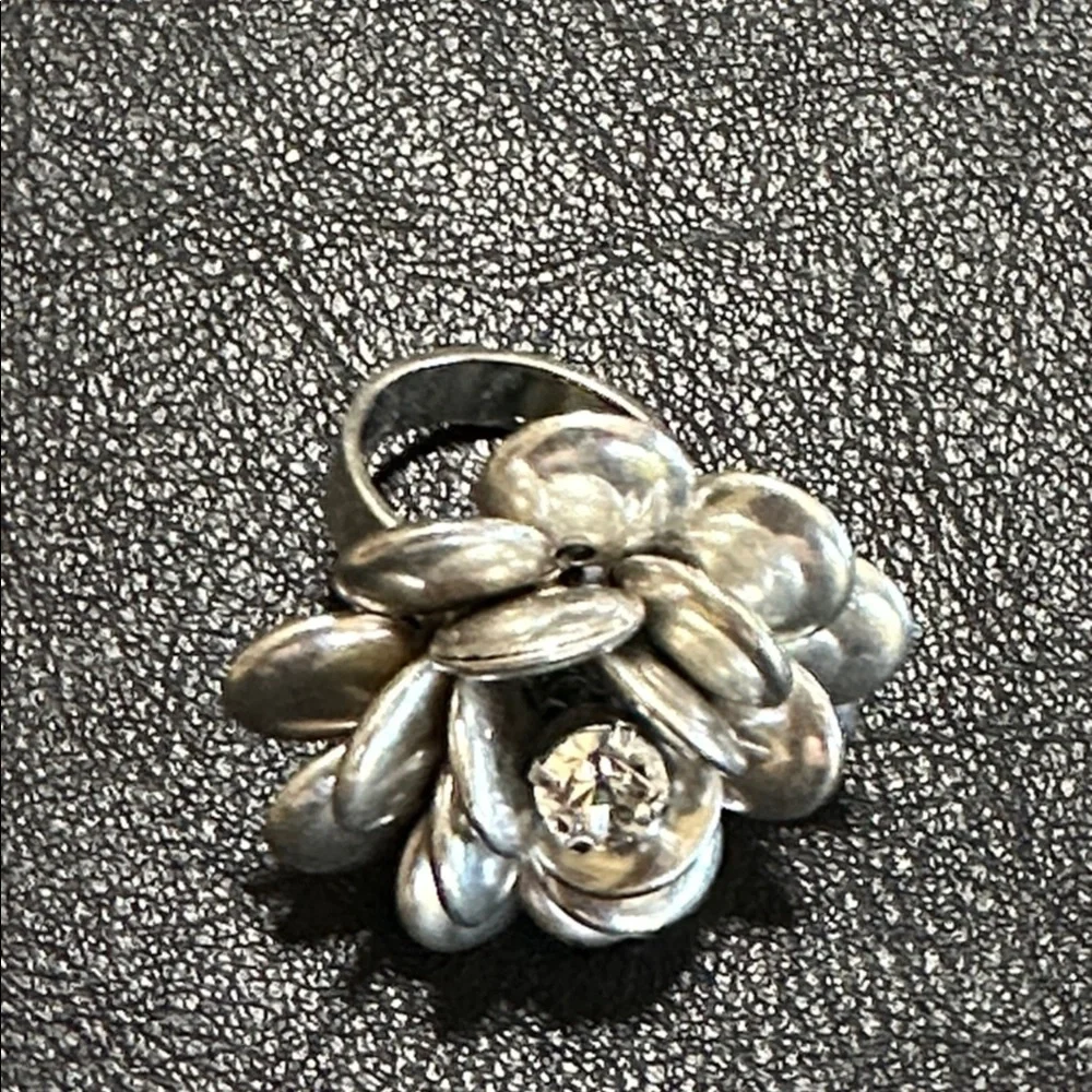 Joan Rivers Silver-Tone Multi-petal Flower Vintage Ring